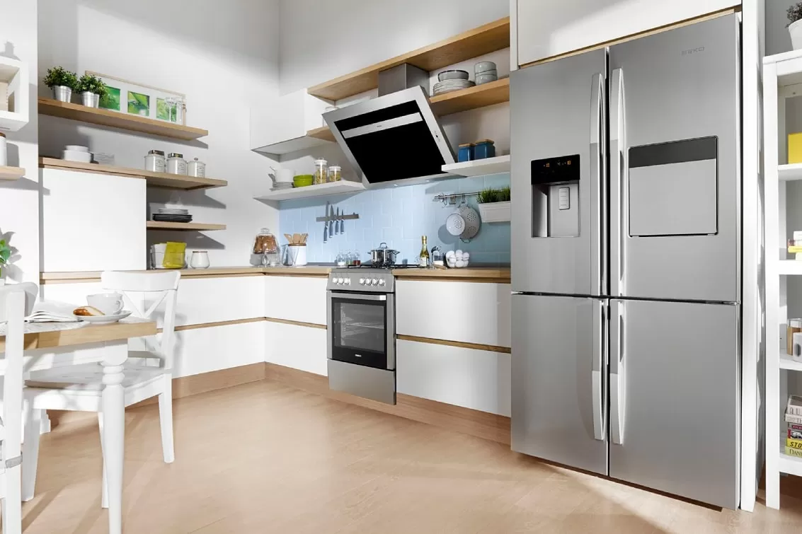 Встроенный холодильник в интерьере кухни и других комнат (+50 фото) - лучшие идеи и варианты